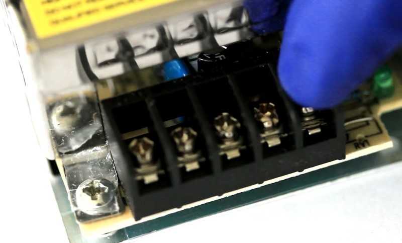 Close up view of the 24v 1a dc switching power supply