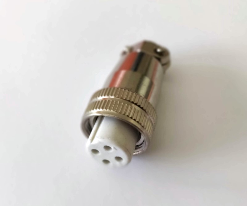 female threaded spindle connector front view